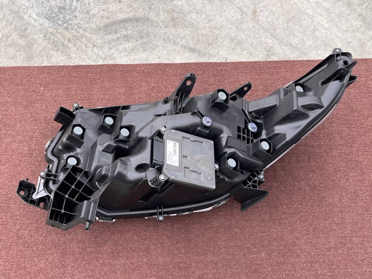 Used Toyota Alphard 30 Series Late Model SC Package Front, Side & Rear Light Assembly with Ballasts – B367 - Image 9