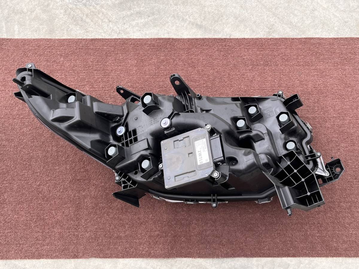 Used Toyota Alphard 30 Series Late Model SC Package Front, Side & Rear Light Assembly with Ballasts – B367 - Image 8