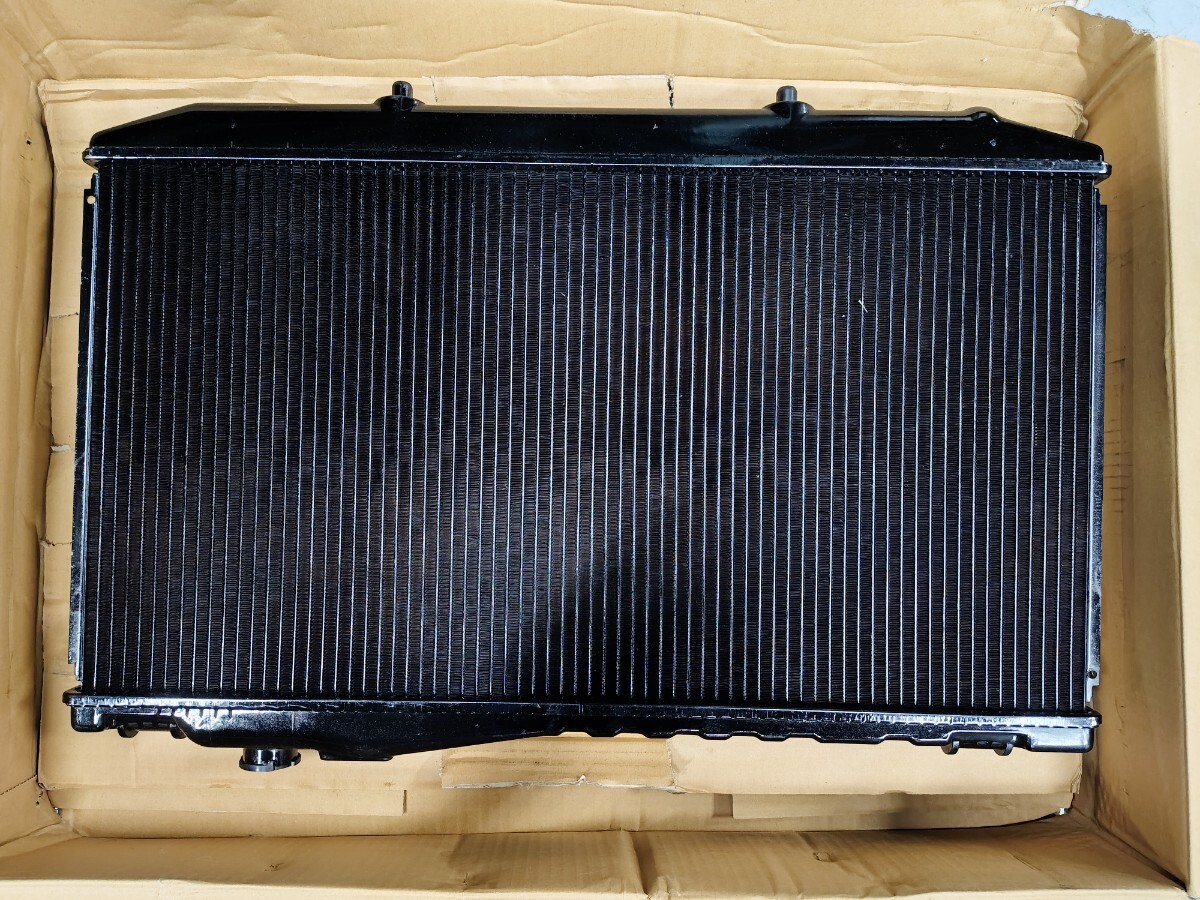 Rare Toyota MX83 Mark II Cressida Radiator for Automatic Transmission – Stored Unit - Image 2