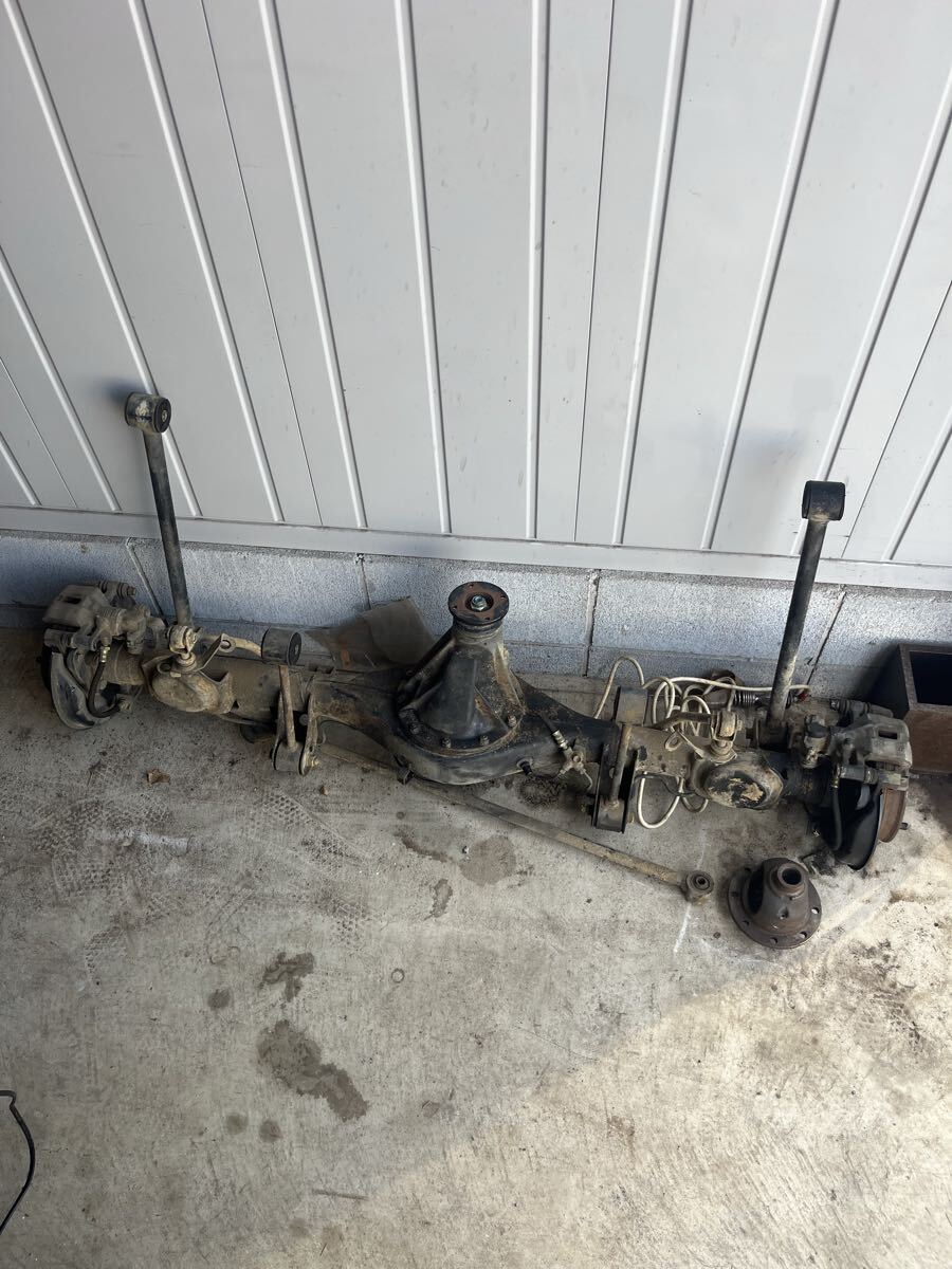 Toyota AE86 Rear Axle Assembly with TRD LSD, Housing, Axle Shafts, Calipers, Discs & 4.3 Final Drive - Image 2