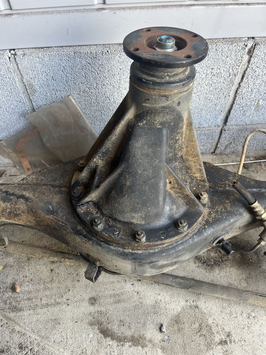 Toyota AE86 Rear Axle Assembly with TRD LSD, Housing, Axle Shafts, Calipers, Discs & 4.3 Final Drive - Image 5