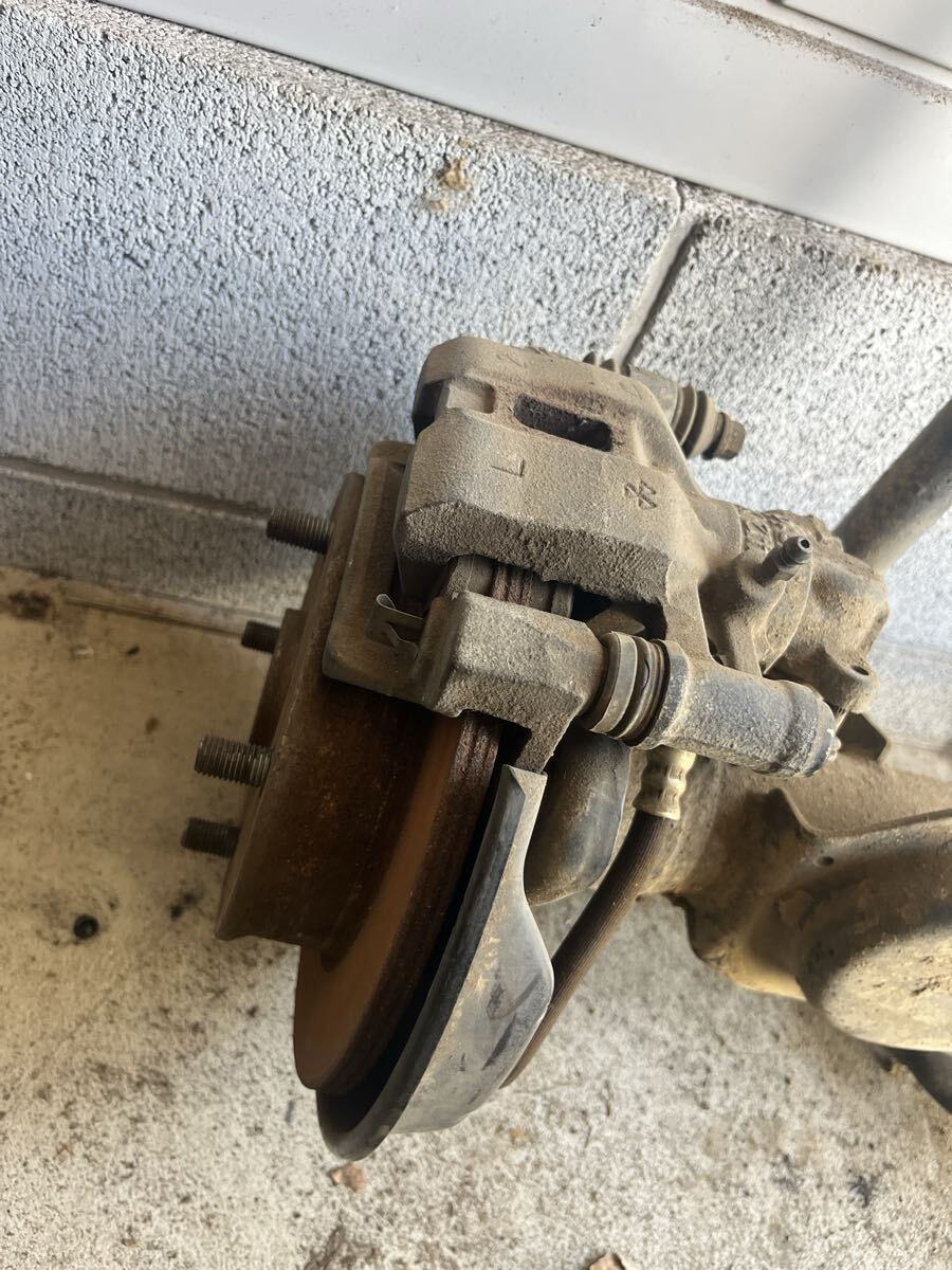 Toyota AE86 Rear Axle Assembly with TRD LSD, Housing, Axle Shafts, Calipers, Discs & 4.3 Final Drive - Image 6